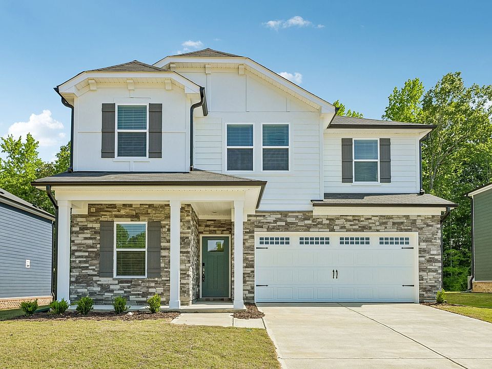 Lakeland front exterior at a Meritage Homes community in Zebulon, NC.