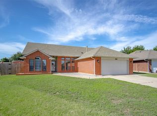10100 Donna Ct, Oklahoma City, OK 73162