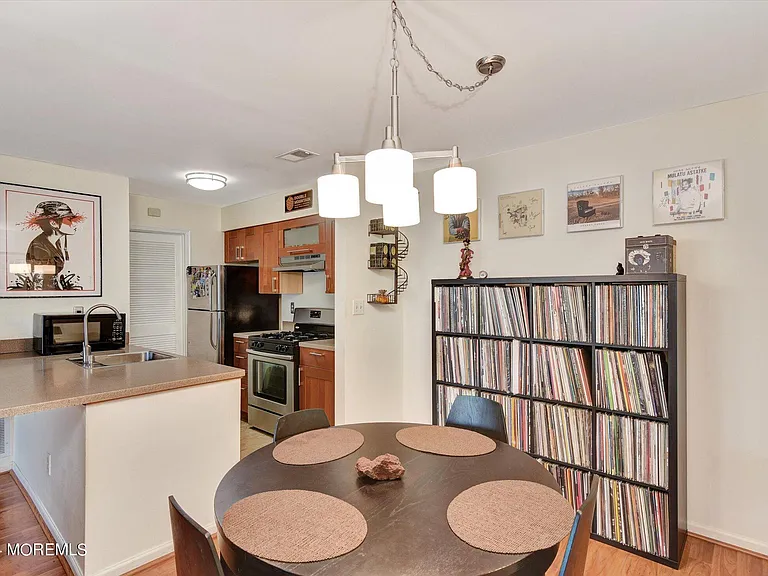 54 Lear Ct #54 — Photo 9