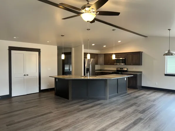 2010 Bluefern Dr, Belgrade, MT 59714