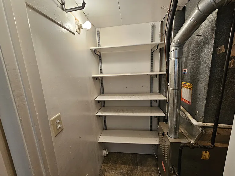 1140 W Barry Ave #1 — Photo 18
