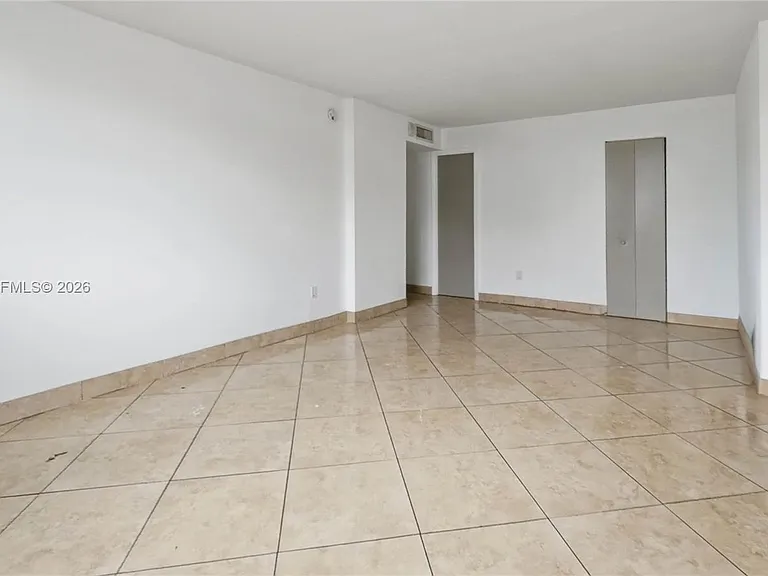 16450 Miami Dr #103 — Photo 12