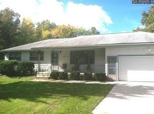 6714 Stearns Rd, North Olmsted, OH 44070