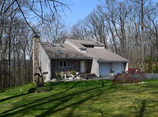 2107 Meadowlake Rd, Saylorsburg, PA 18353
