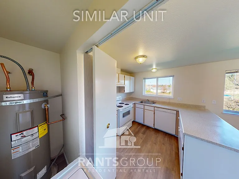 Yelm Creek Apartments — Photo 59