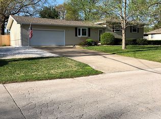 2425 W Alta St, Springfield, MO 65810