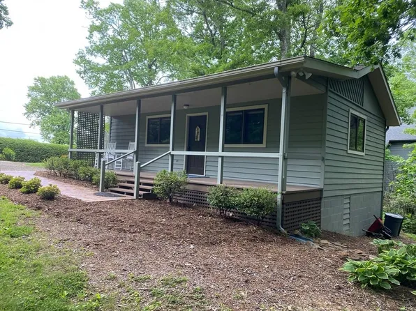 379 High Ridge Rd, Spruce Pine, NC 28777