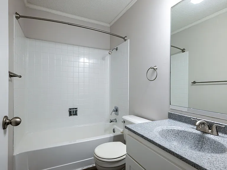 Corinth Place — Photo 37