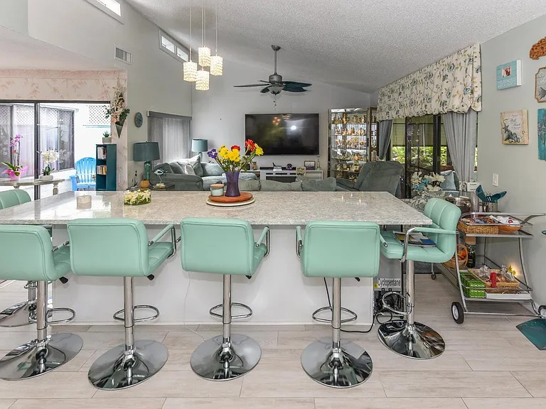 5518 Ainsley Ct — Photo 12