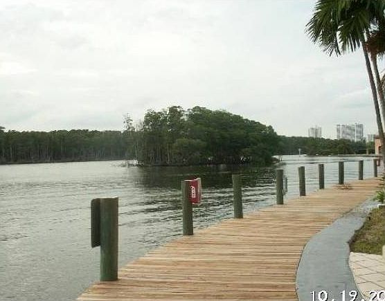 DOCK