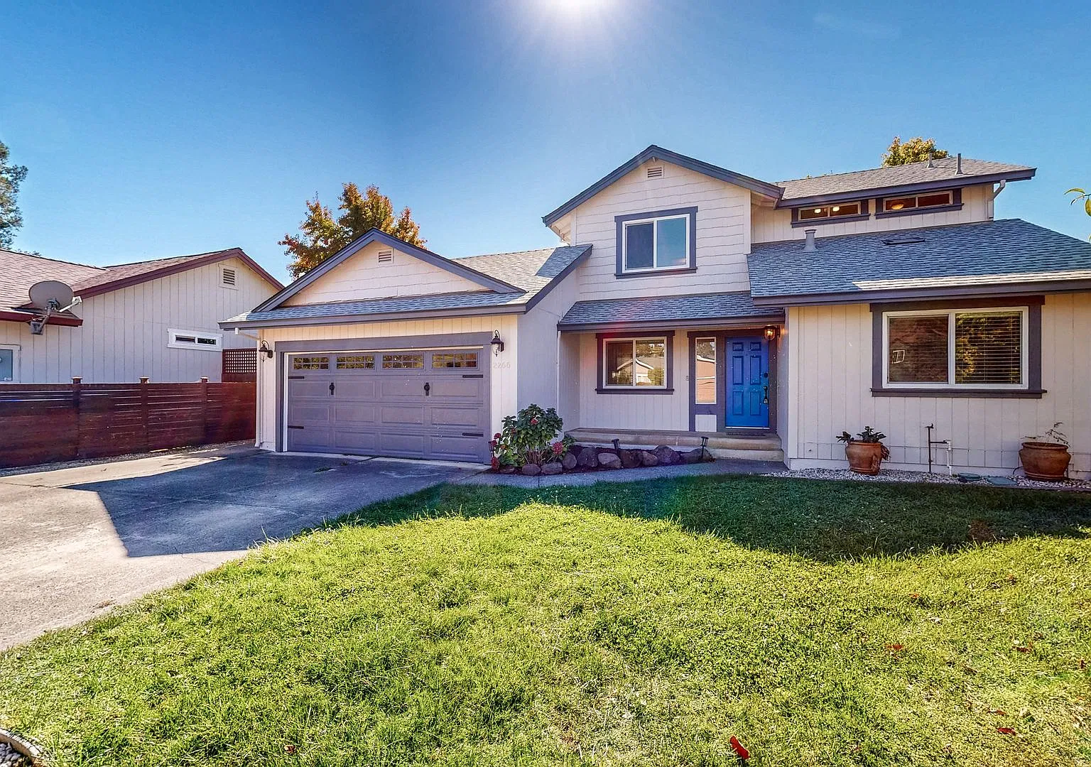Immaculate 3 Bedroom, 2.5 bath home with office, 2 car garage & beautiful private large outdoor s... — Photo 3