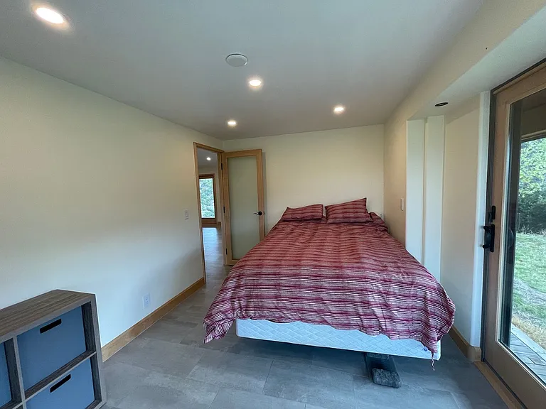 2103 Little Applegate Rd — Photo 28