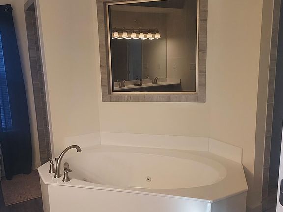 3rd image of 3696 Dorrie Cir