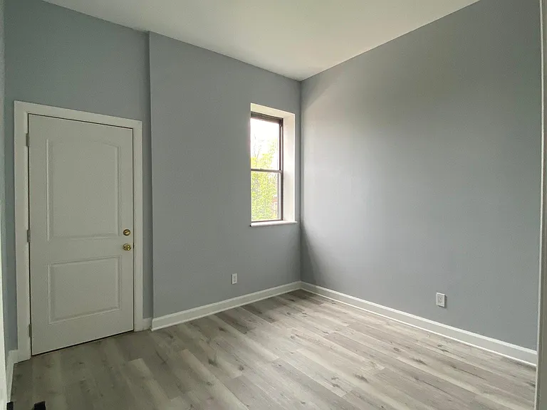 2245 S Grand Blvd #B — Photo 20