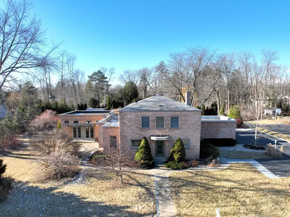 8301 North Allen LANE, Fox Point, WI 53217