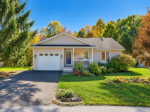 351 Shannon Blvd, South Huron, ON N0M 1T0