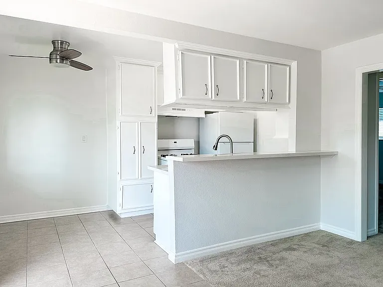 1008 Georgia St #203 — Photo 3