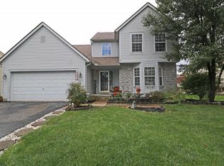 220 Fox Hall Dr, Pataskala, OH