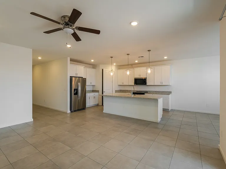 24477 W Grove St — Photo 6