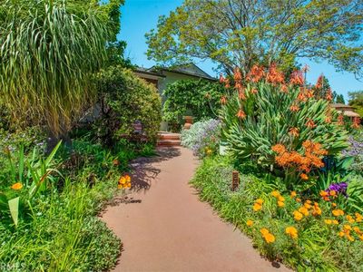549 N Griffith Park Dr, Burbank, CA, 91506