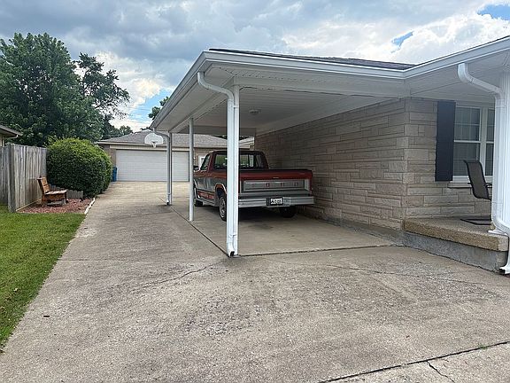 2nd image of 419 Jackie Way