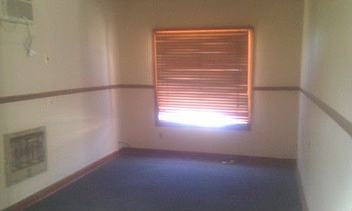 3rd image of 1459 Winfield Ave