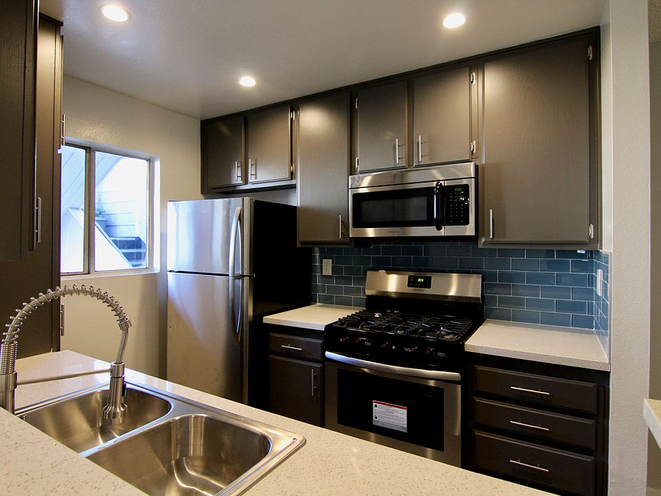 1st image of 7240 Corbin Ave #709