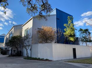 2716 Chenevert St, Houston, TX 77004