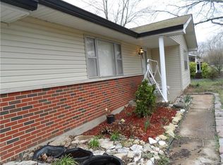 8065 Honeysuckle Dr, Cedar Hill, MO 63016