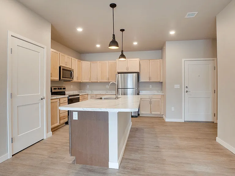 Pinehurst Apartments — Photo 2