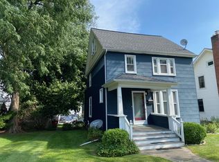 630 W University Dr, Rochester, MI 48307
