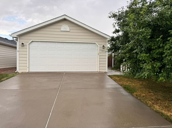326 Appletree Ln