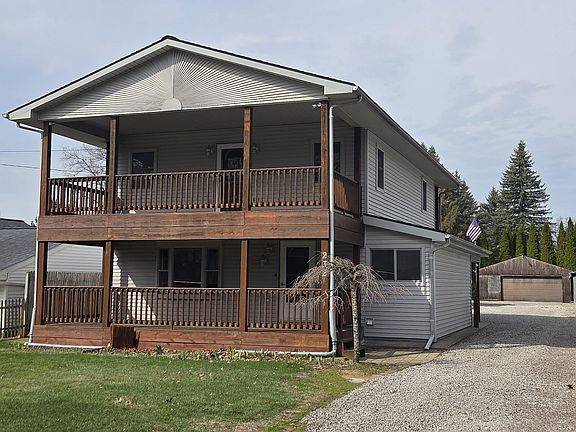 2nd image of 232 Bender St