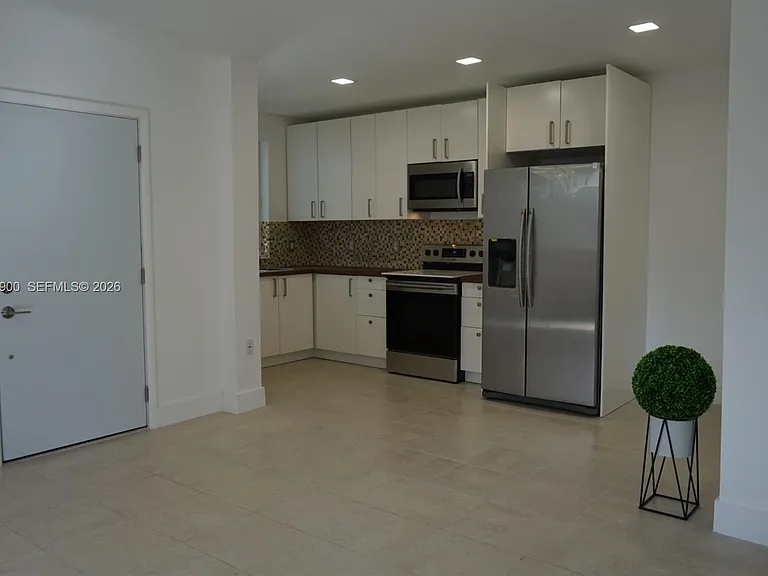 1456 NE 147th St #0 — Photo 3