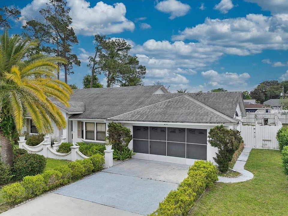 1st image of 20 Forsythe Ln