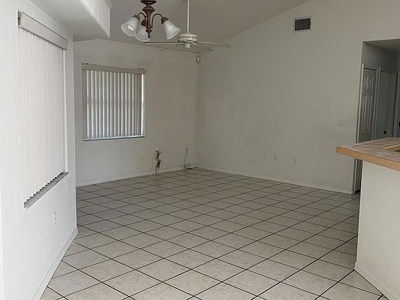 5th image of 1918 Barrington Cir