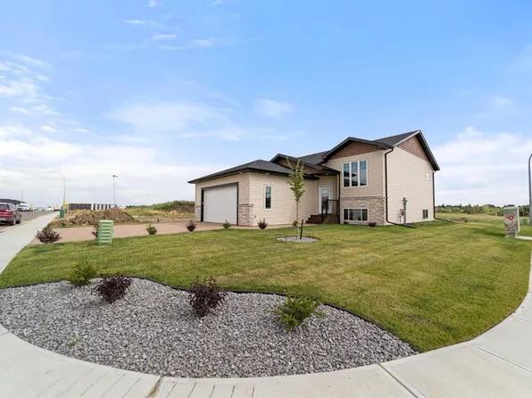 5737 N 55th Ave, Camrose, AB T4V 4P4