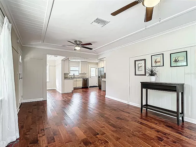 3109 Johns Pkwy — Photo 17