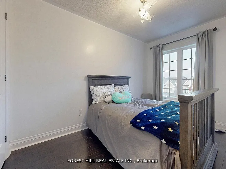 41 Poetry Dr — Photo 33