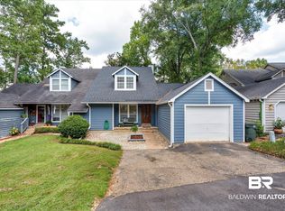 14 Lake Shore Dr, Daphne, AL 36526