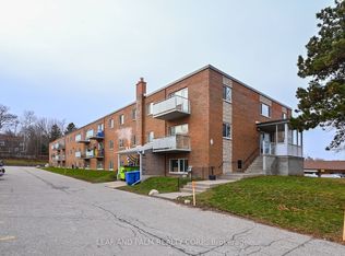 72 1st St #207, Orangeville, ON L9W 2E4