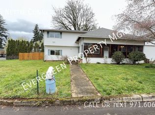 38125 Nettie Connett Dr, Sandy, OR 97055