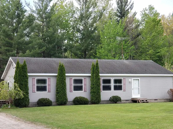 2160 E Almeda Beach Rd, Pinconning, MI 48650