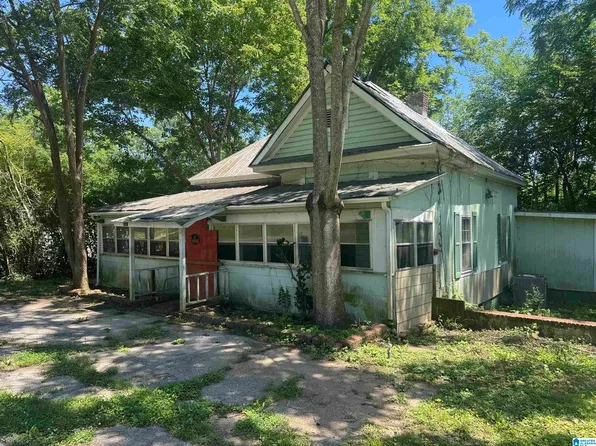 409 Park Cir, Talladega, AL 35160