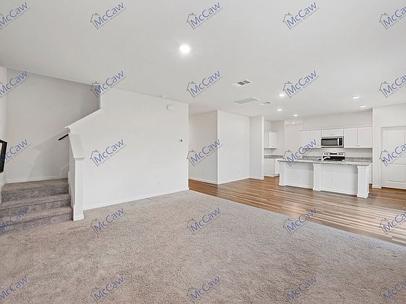5th image of 11 Glen Crossings Rd