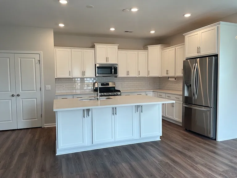 2903 Siebold Dr — Photo 13