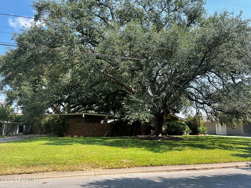 1st image of 117 Beverly Dr
