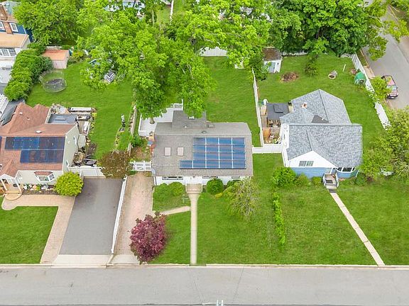 2nd image of 59 E Cedar Street