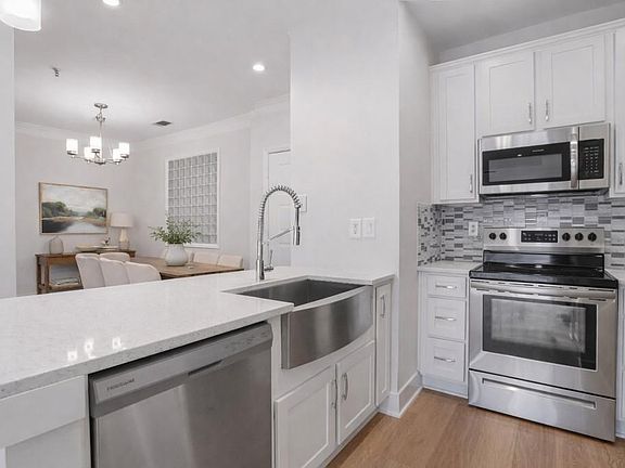 4th image of 10 Perimeter Summit Blvd #4444