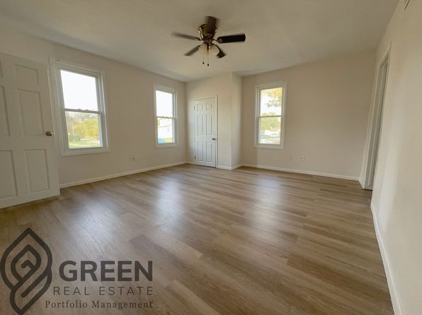 592 N Dearborn Ave #1